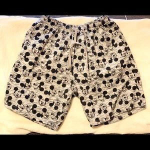 Disney Mickey Mouse print sweat shorts (size L)